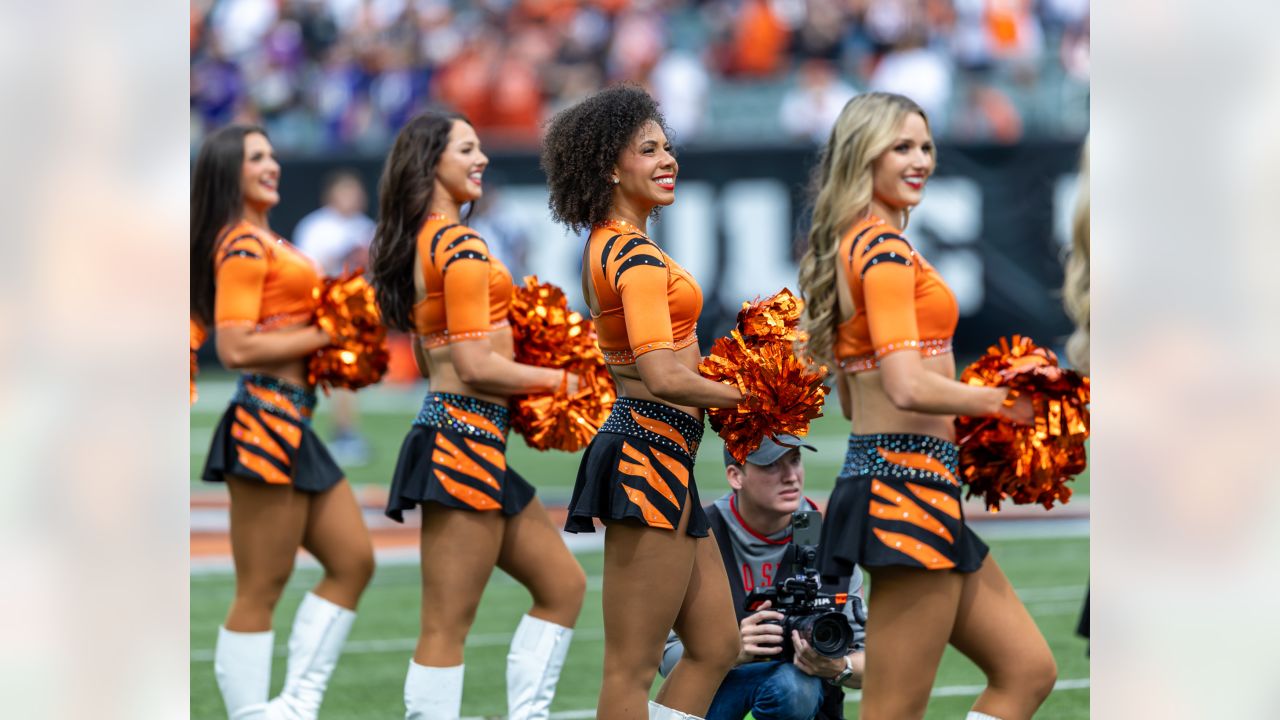 Photos: Ben-Gal Cheerleaders in Week 2