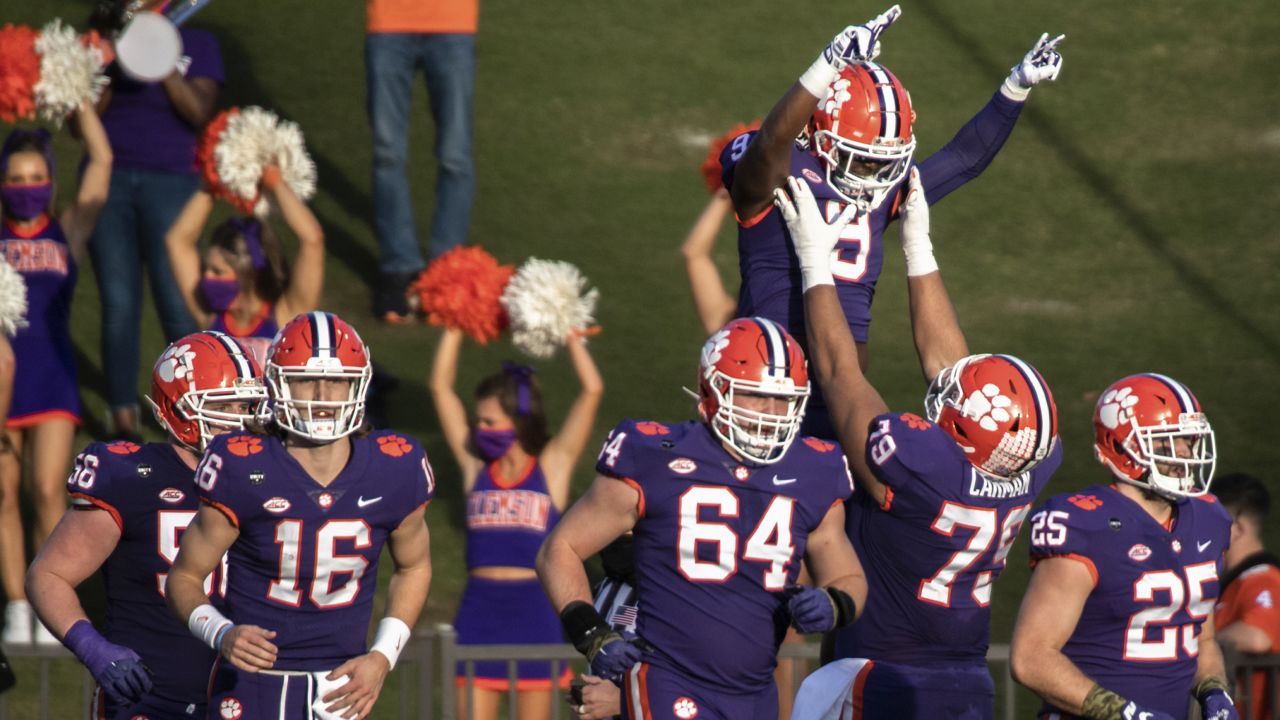 Cincinnati Bengals select Clemson OL Jackson Carman with pick No. 38