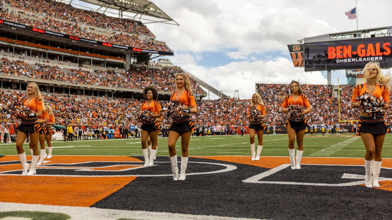 At Super Bowl 2022, the NFL, Rams and Bengals will rake in money.  Cheerleaders will get pennies.