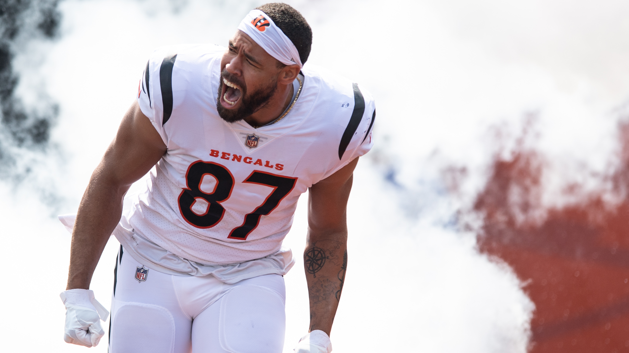 Bengals' CJ Ozumah gets ready for games by listening to Mulan - Sports  Illustrated