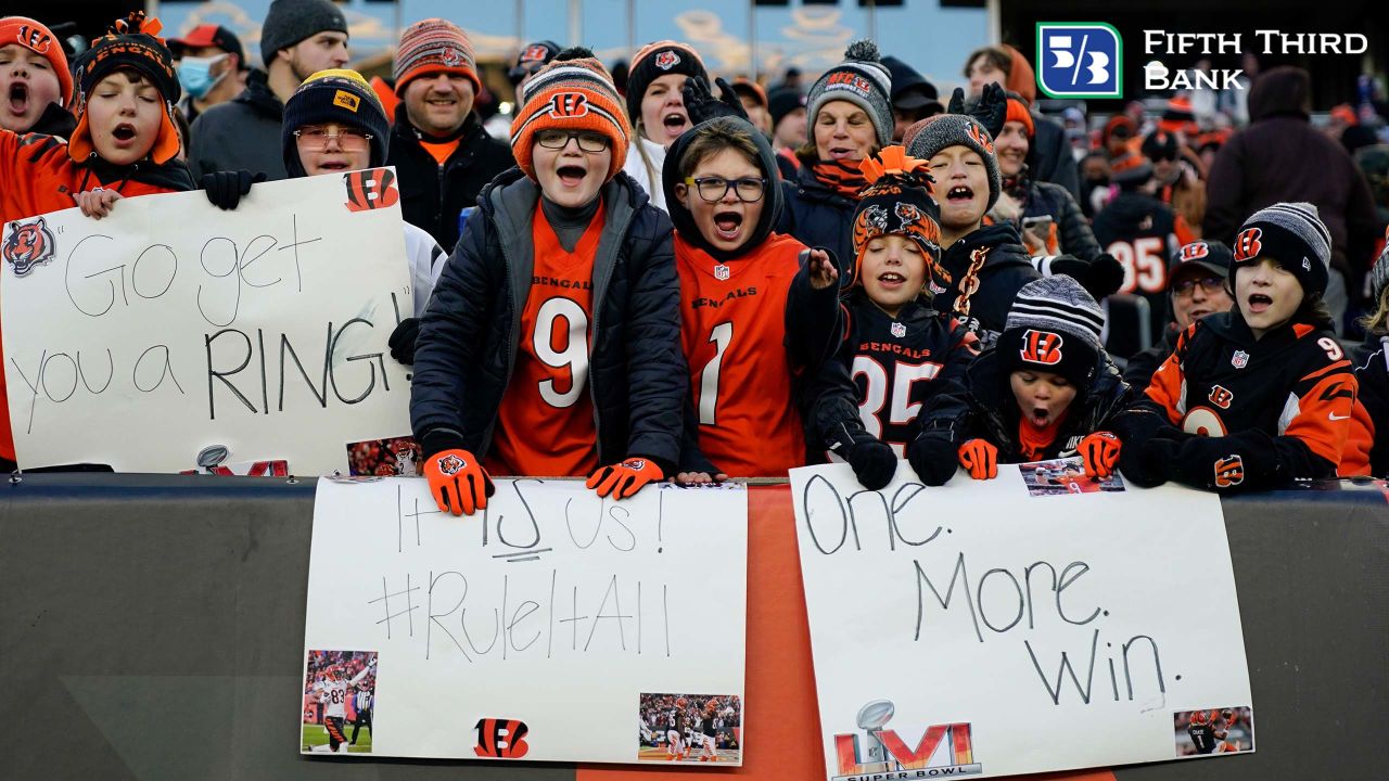 WATCH: Bengals players greeted by cheers of fans at pep rally