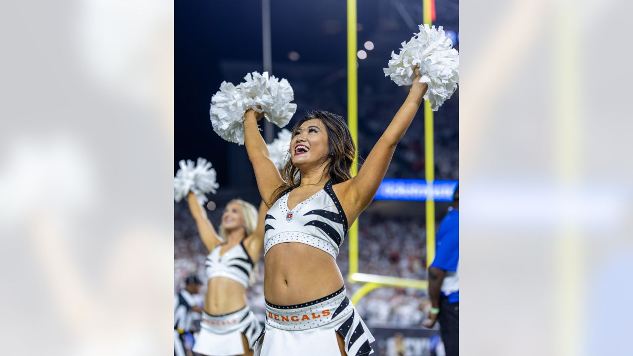 Photos: Ben-Gal Cheerleaders in Week 2