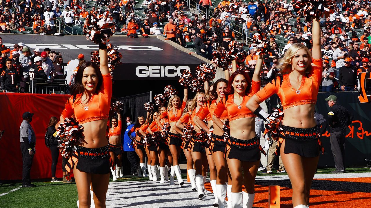 Ben-Gal Cheerleaders - Browns at Bengals