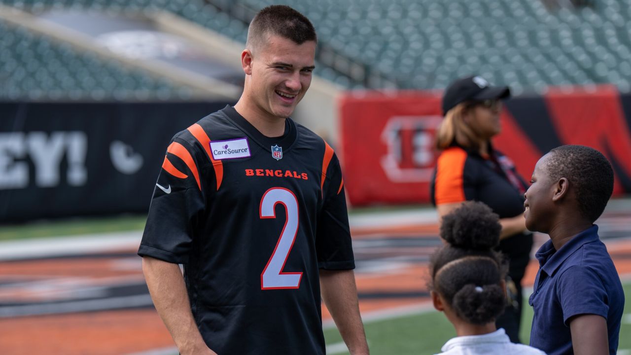 Bengals players help kids get active as part of new 'Bengals Care'  partnership 