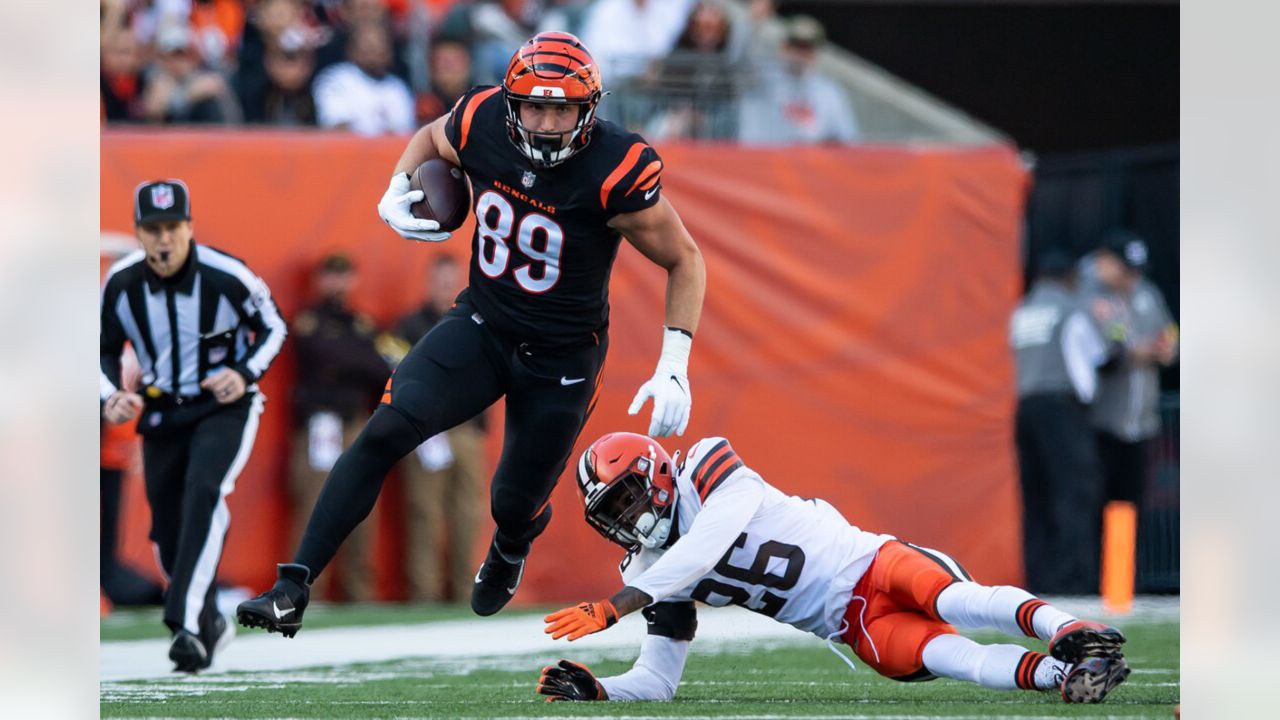 CINCINNATI, OH - JUNE 08: Cincinnati Bengals tight end Drew Sample (89)  during the Cincinnati Bengals OTA on June 8, 2021 at the Cincinnati Bengals  training facility in Cincinnati, OH. (Photo by