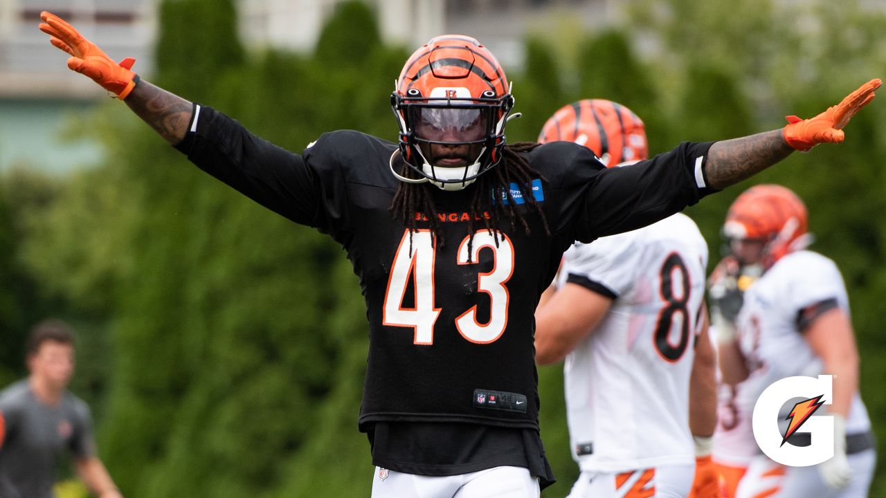 Bengals Notes: Mixon embraces role of captain; Zimmer coming home