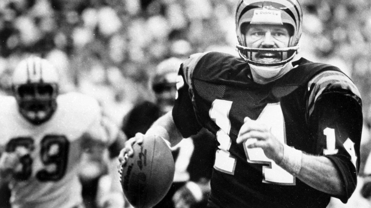 Ken Riley selected for the Pro Football Hall of Fame, joining Bob