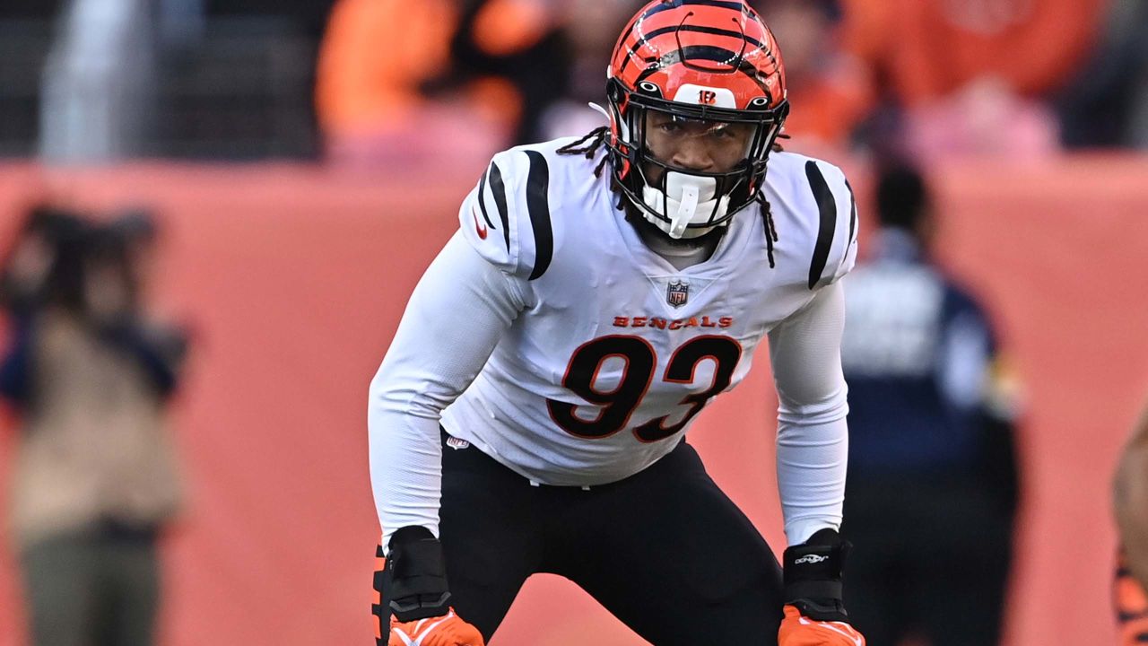 Cincinnati Bengals Defensive End Khalid Kareem to Make Season Debut Against  New York Jets - Sports Illustrated Cincinnati Bengals News, Analysis and  More