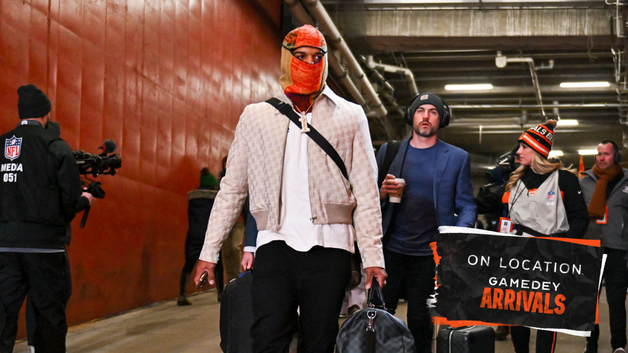 Photos: Bengals Arrive At Arrowhead Stadium for AFC Championship