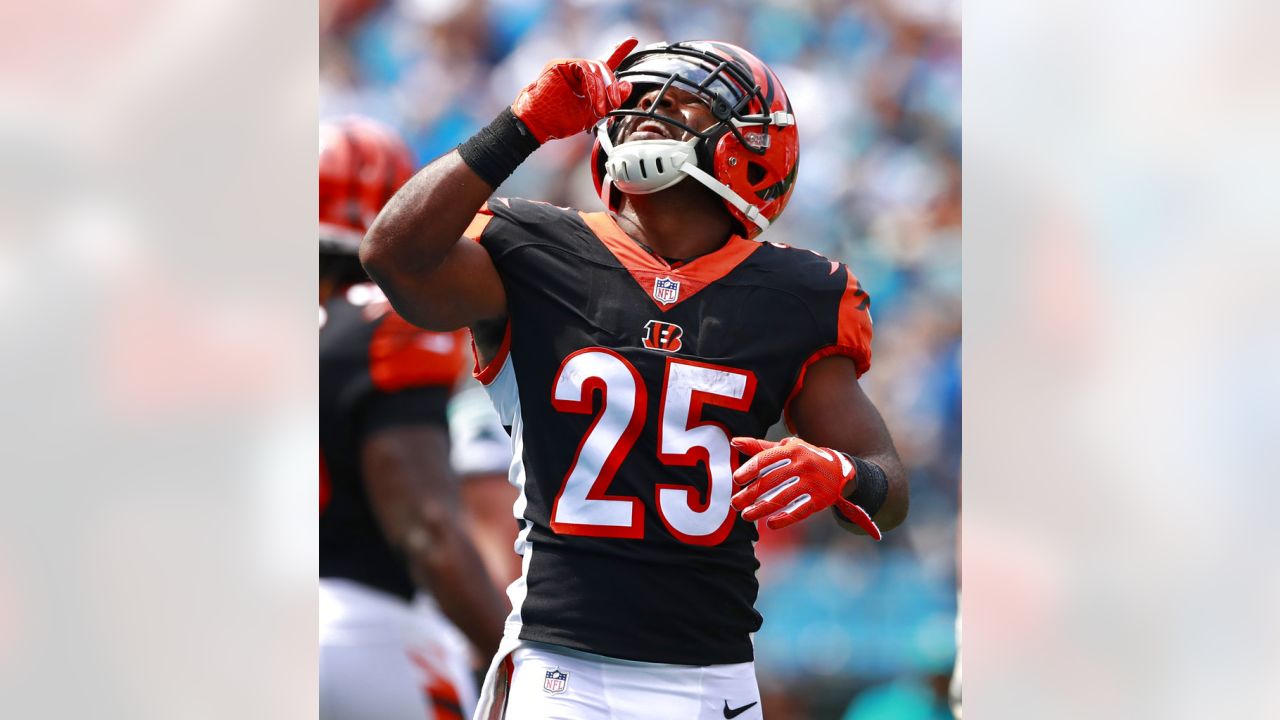 Ex-Bengals, Buccaneers RB Giovani Bernard retires after 10-year