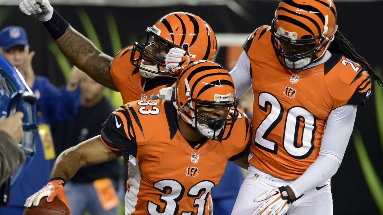 Vontaze Burfict sparks fight before Bengals-Steelers