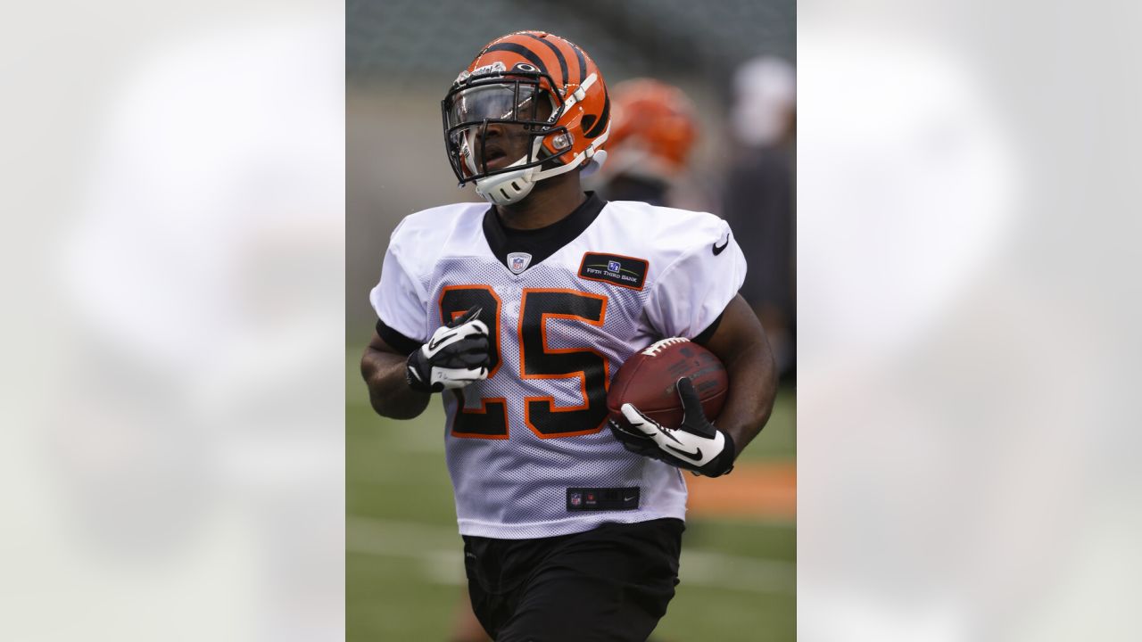 Former Bengal Giovani Bernard announces retirement