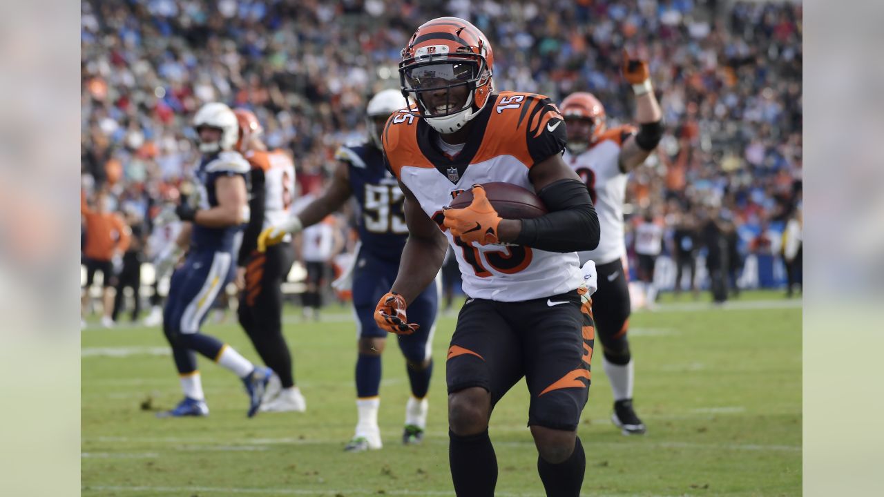 December 9, 2018..Cincinnati Bengals quarterback Jeff Driskel #6 looking  down field during the Cincinnati Bengals vs Los Angeles Chargers at Stubhub  Center in Carson, Ca on December 9, 2018. (Photo by Jevone