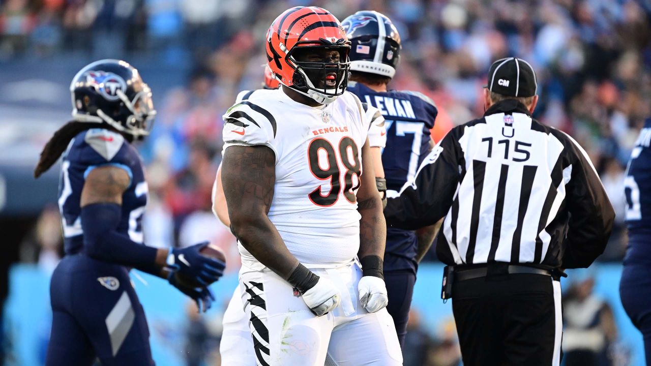 Photos: Bengals defeat Titans 19-16, clinch first championship title bid in  33 years