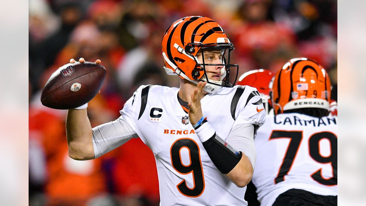 Kansas City, United States. 29th Jan, 2023. Cincinnati Bengals quarterback  Joe Burrow warms up before playing the Kansas City Chiefs in the AFC  Championship Game at GEHA Field at Arrowhead Stadium in