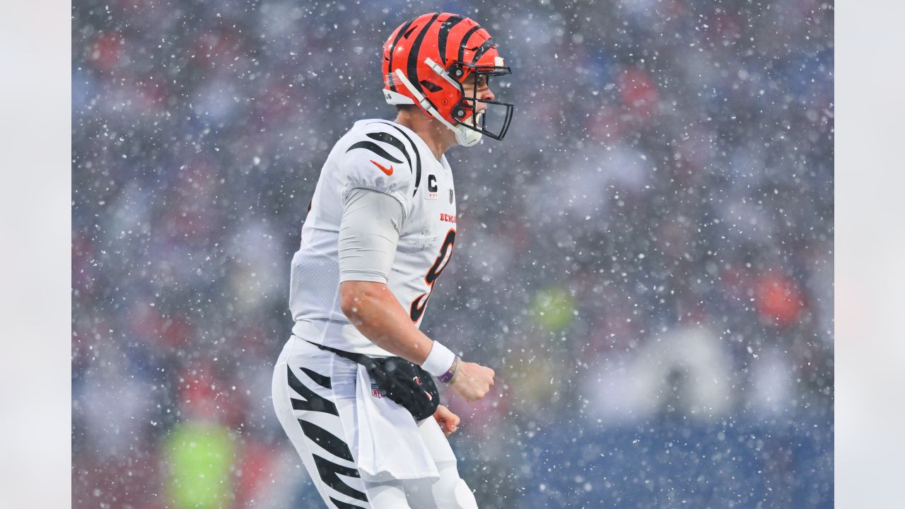 Joe Burrow Arrives in Style for Bengals-Bills Divisional Round