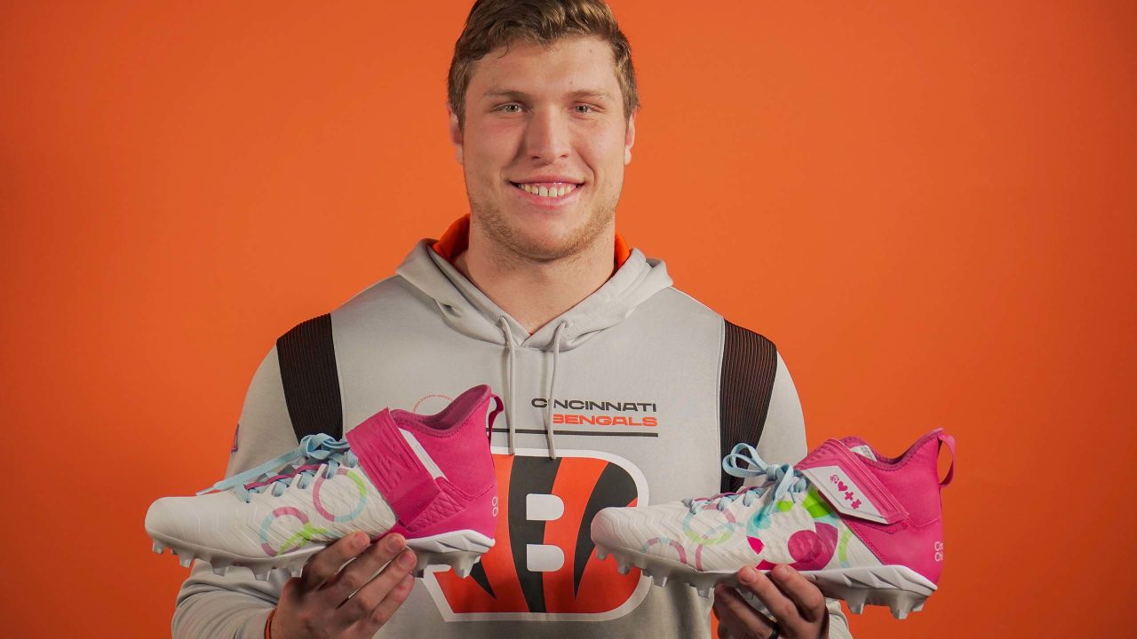 Joe Burrow Does Quiet Luxury in Nike Sneakers for Bengals vs. Browns –  Footwear News