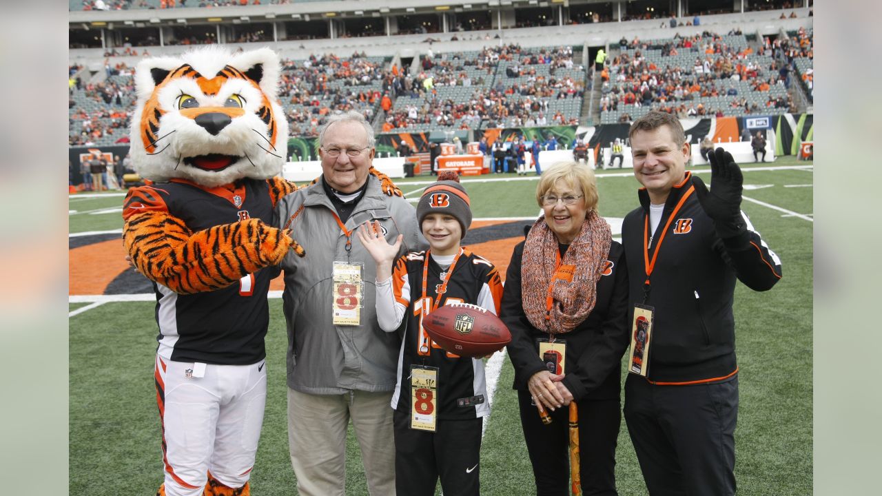 Cincinnati Bengals mascot Who-Dey takes the field before an NFL