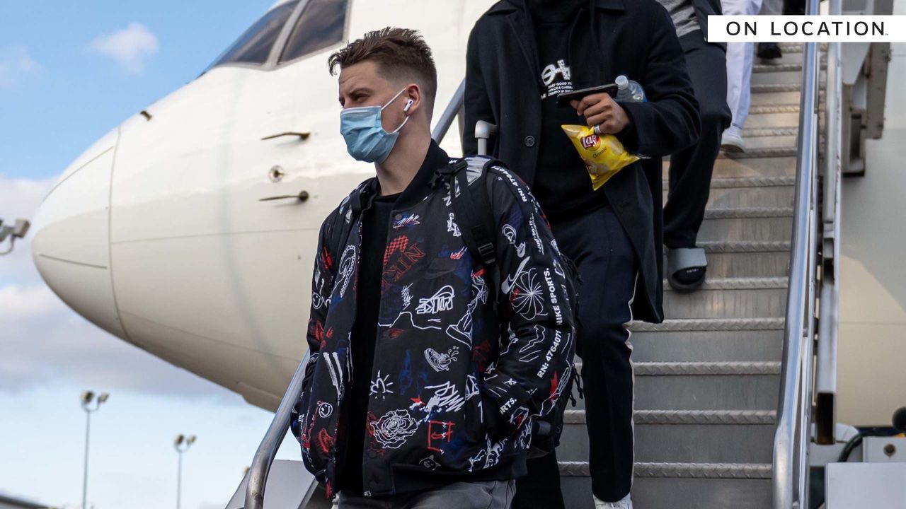 Photo Gallery: Bengals Arrive At Nissan Stadium For The AFC Divisional Round