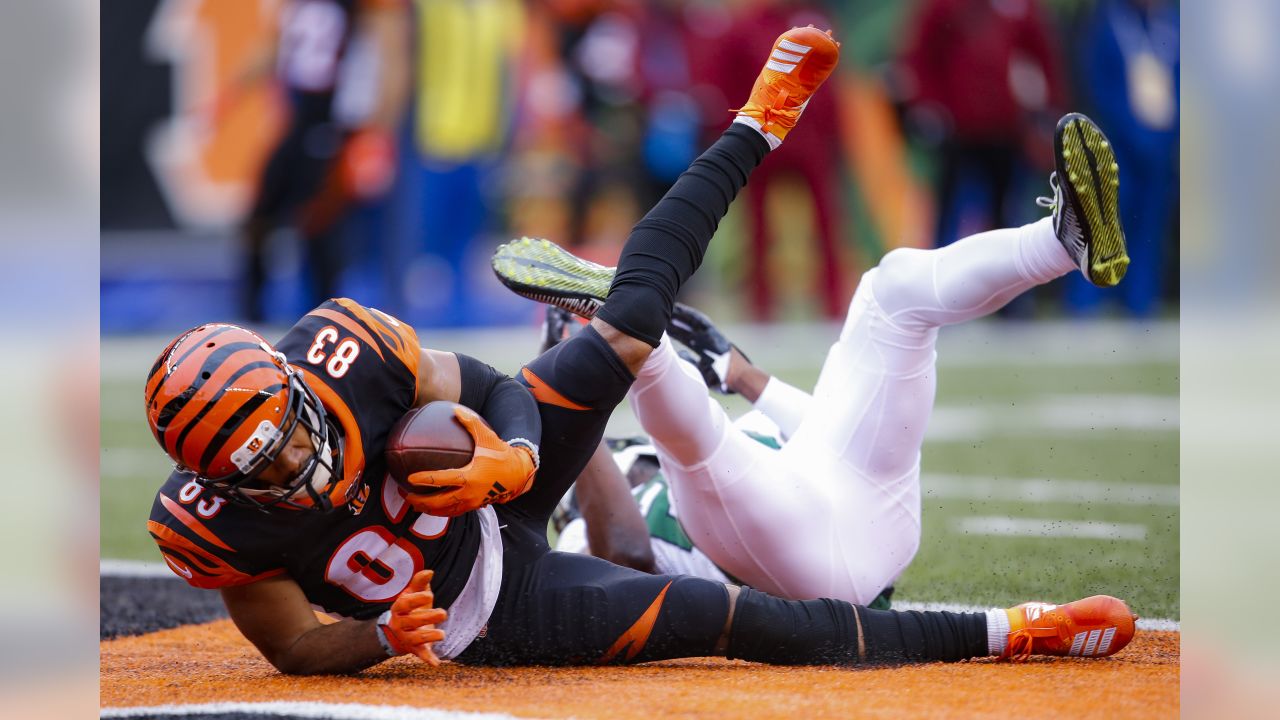 Cincinnati Bengals - You're looking at one of two players in NFL history  with 3,000+ receiving yards and 25+ receiving touchdowns in their first two  seasons.