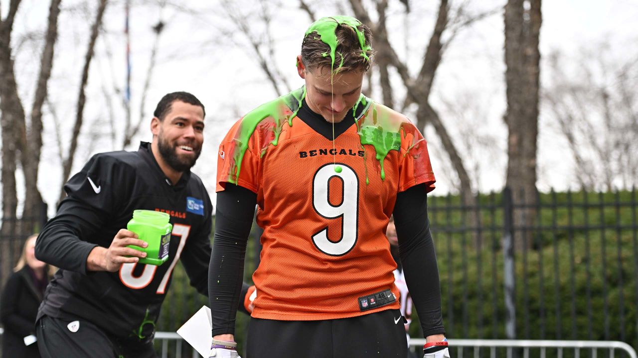 Joe Burrow finally meets SpongeBob, gets slimed