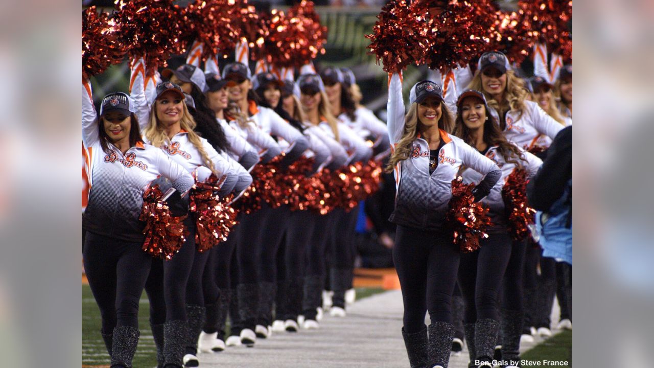 The Jets Flight Crew cheerleaders pump up fans for Monday night's game