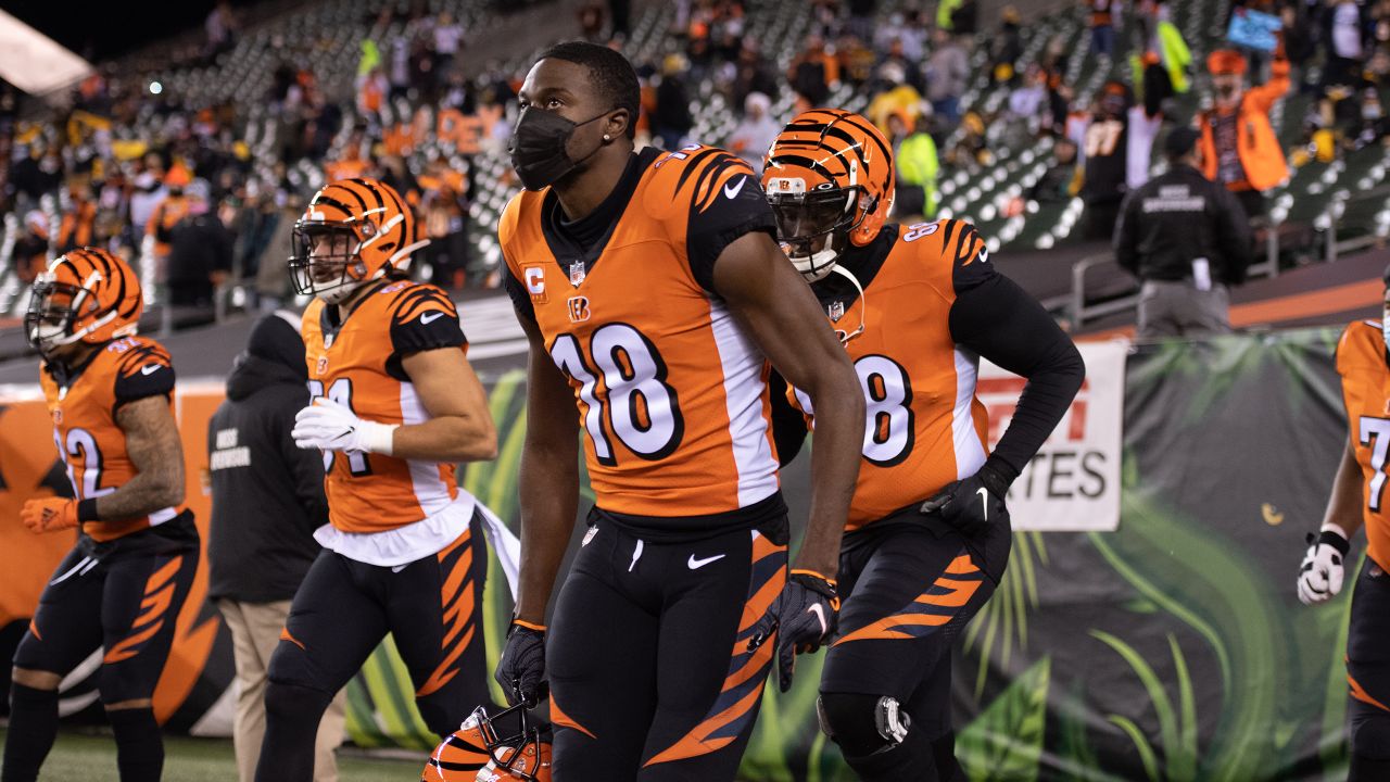 Cincinnati Bengals' A.J. Green (18) against the Philadelphia Eagles during  an NFL football game, Sunday, Sept. 27, 2020, in Philadelphia. (AP  Photo/Rich Schultz Stock Photo - Alamy