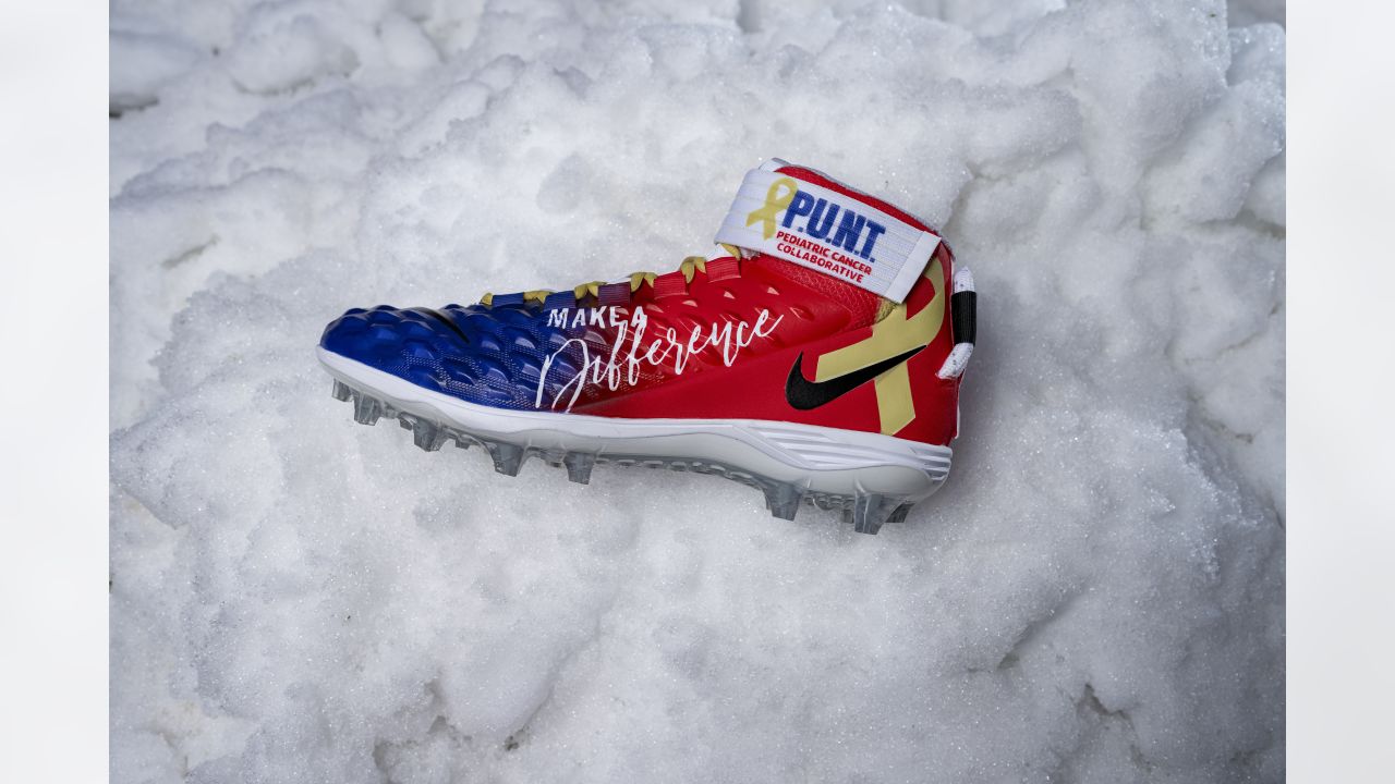 Bills team up with cancer patients to customize their cleats