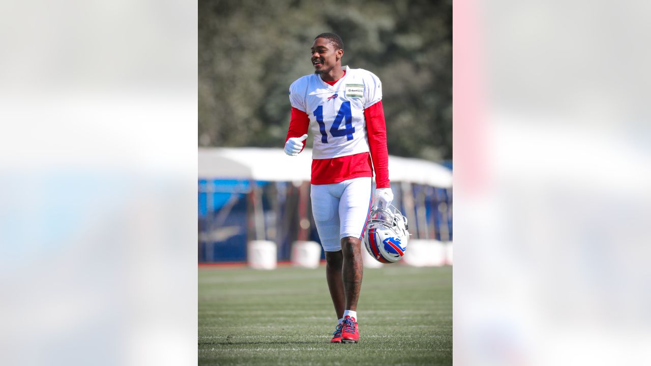 Josh Allen comes in defense of Stefon Diggs after Bills WR raises  uncertainty around his future - “I fu**ing love him”