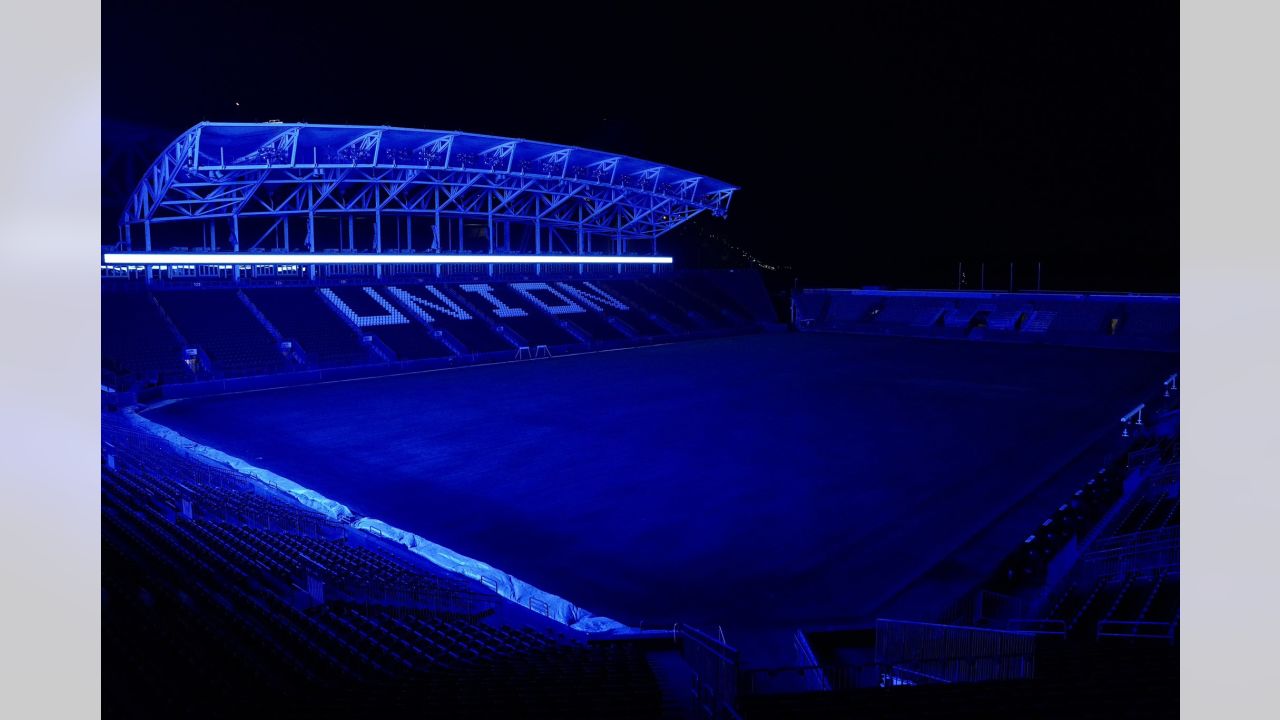 Eagles light up the Linc blue to support Damar Hamlin, Bills - CBS  Philadelphia