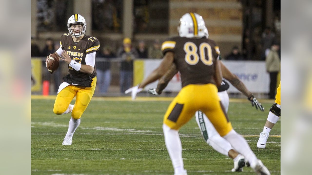 Wyoming QB Josh Allen passes on entering 2017 NFL draft