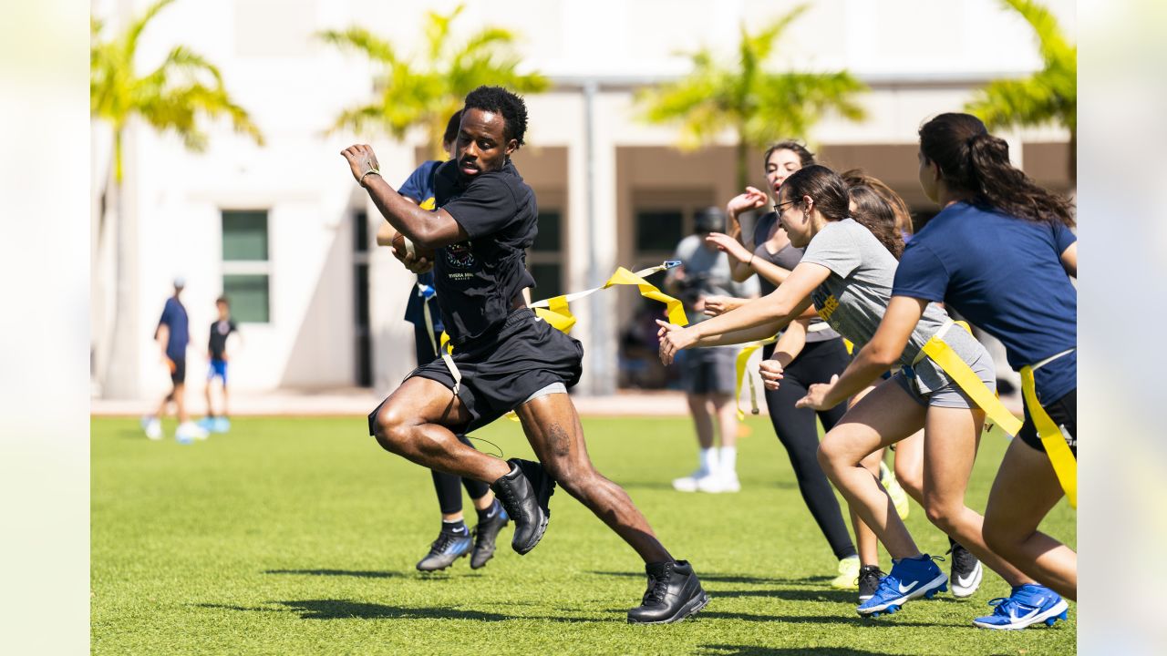 Bills' Isaiah McKenzie auditions for 'America's Got Talent' with NFL  Players Choir