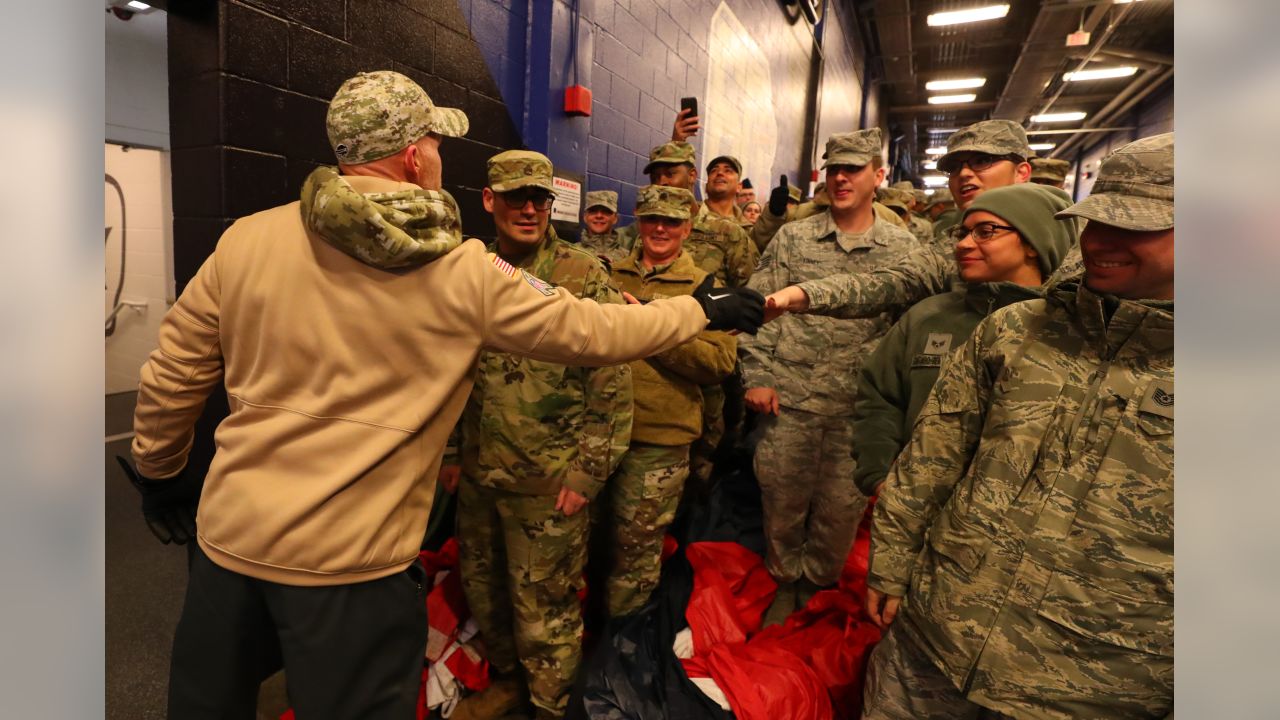 DVIDS - Images - 2019 Buffalo Bills Salute to Service Game: Pregame  Ceremony [Image 3 of 8]