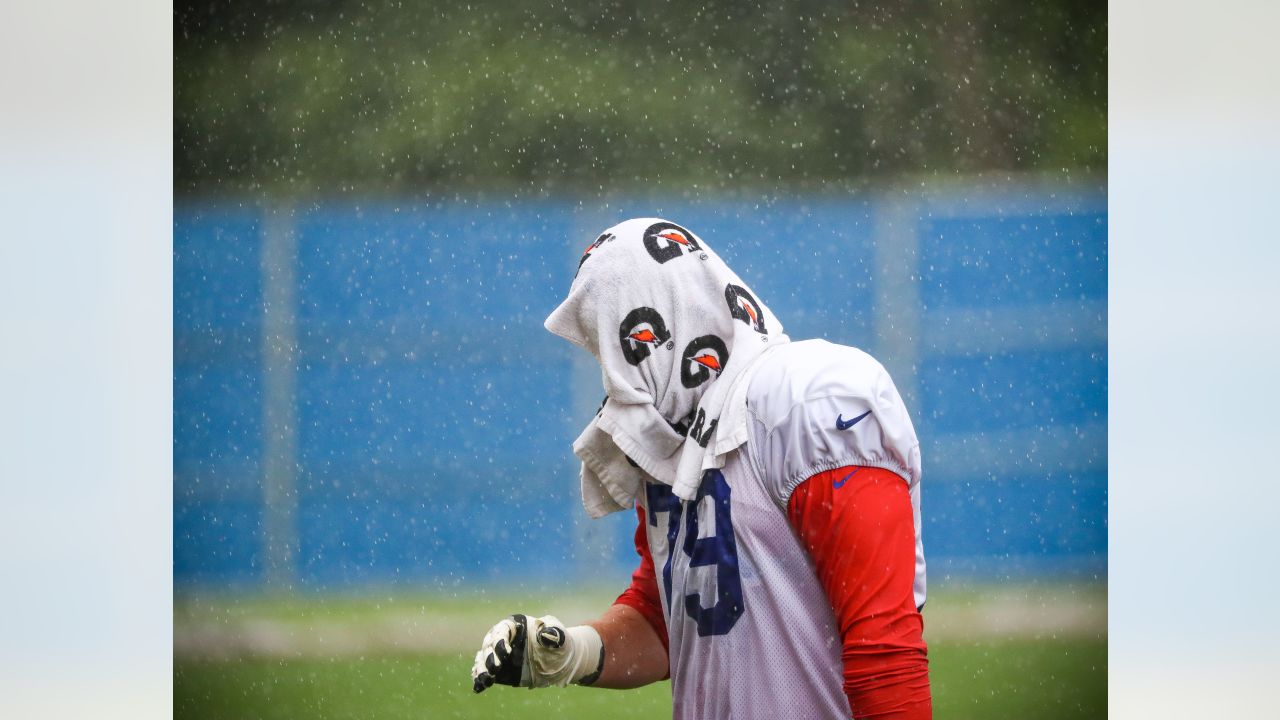 Buffalo Bills' Dion Dawkins describes scary COVID-19 bout