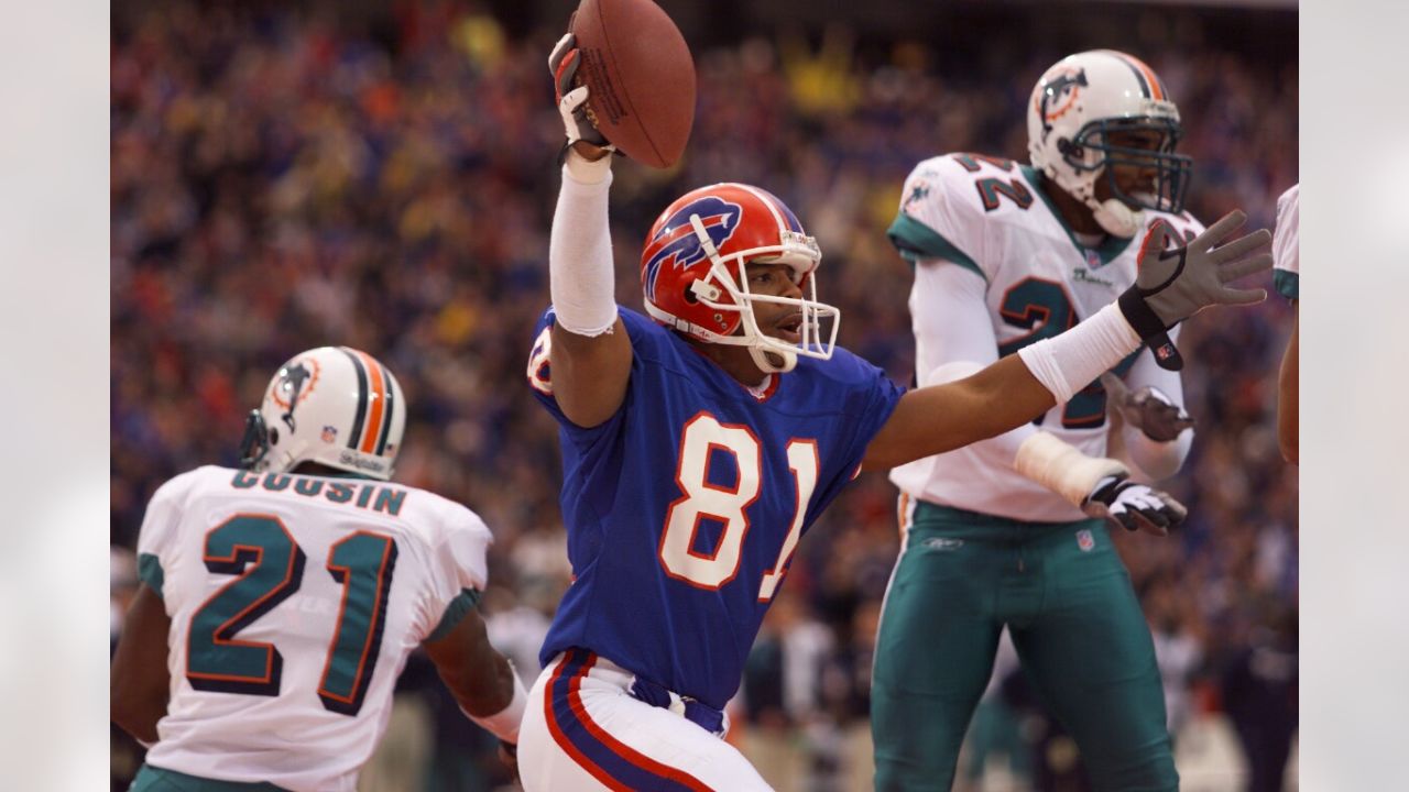 Bills Hall of Famer hints at the Bills returning to throwbacks for this  season - A to Z Sports