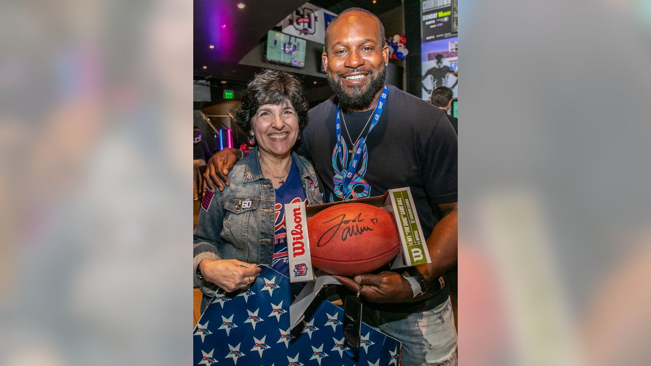 Thousands attend third Chippewa Block Party to watch the game