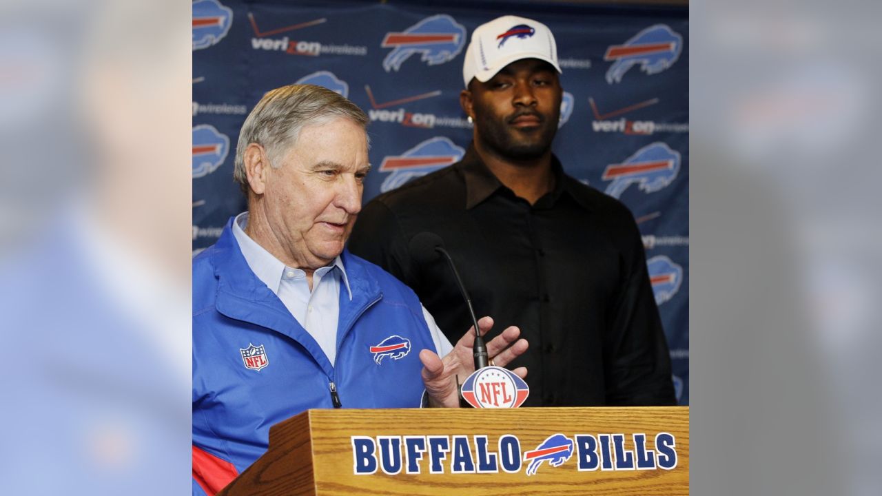 Buffalo Bills release Mario Williams, per report - Big Cat Country