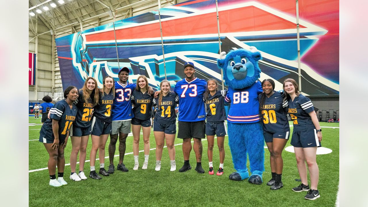 Buffalo Bills Mascot Billy Buffalo Runs the 40 Yard Dash 