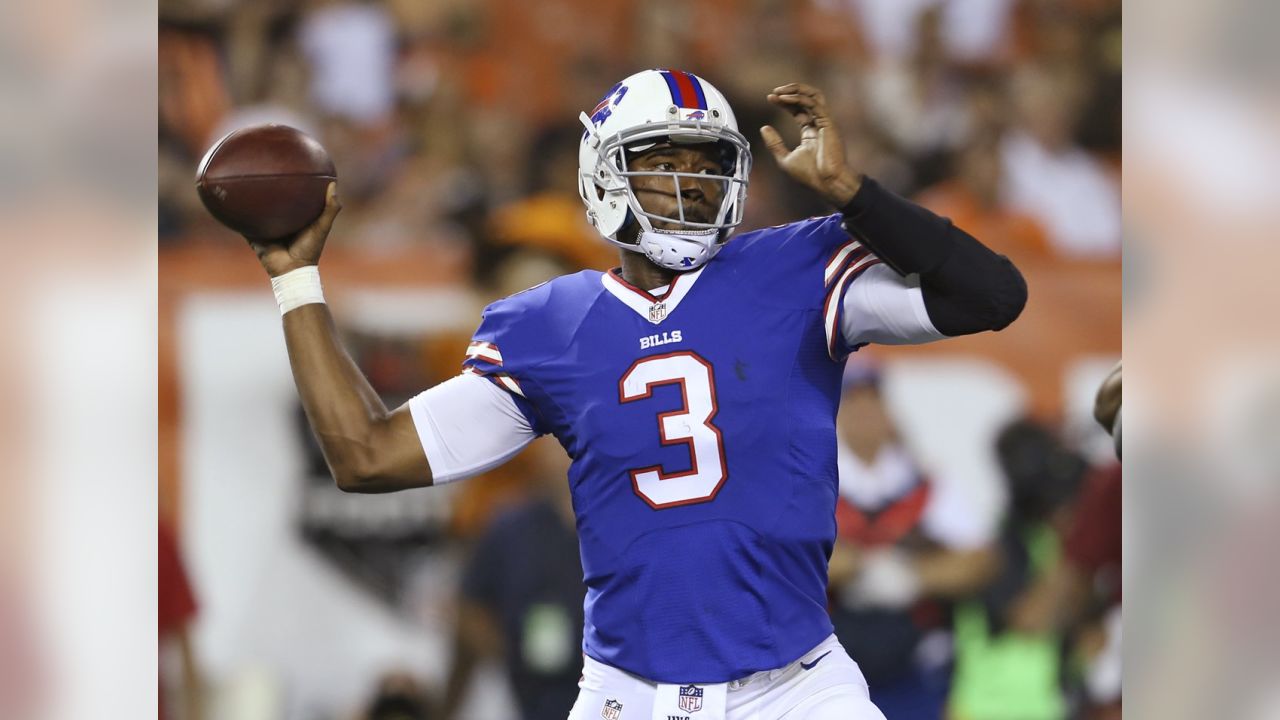 Bills QB EJ Manuel suffers right knee injury, leaves game early 