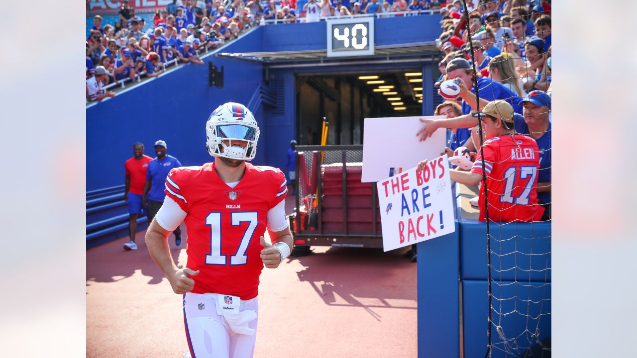 Sights and sounds from Bills' 'Blue and Red' scrimmage camp practice