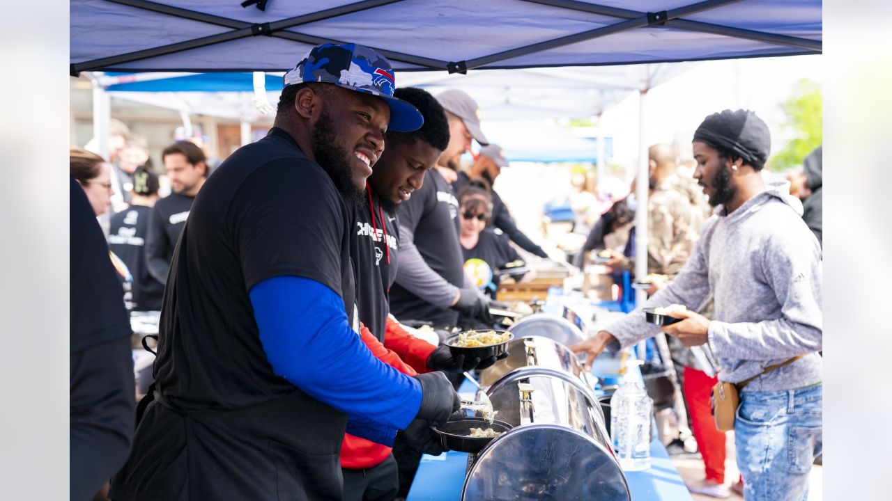 Bills 'Choose Love' shirts for sale, proceeds go to charity funds