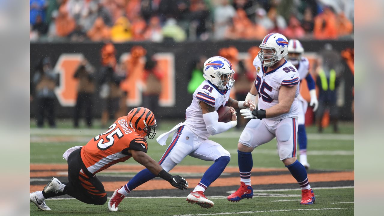 Three questions: Bills' defensive front ends with whimper vs. Bengals'  banged up O-line