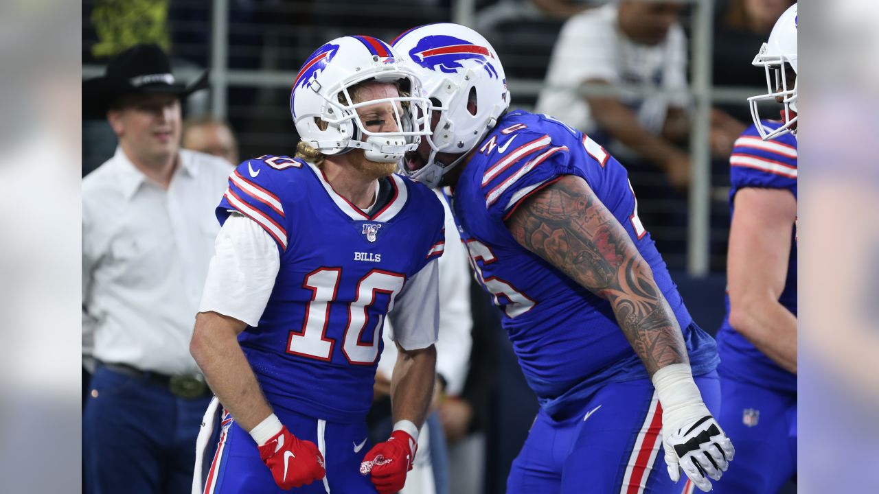 Buffalo Bills Cold Front Report - From youth football to the NFL. Devin  Singletary and Lamar Jackson swap jerseys. #BALvsBUF #billsmafia  #ColdFrontReport #DevinSingletary #LamarJackson