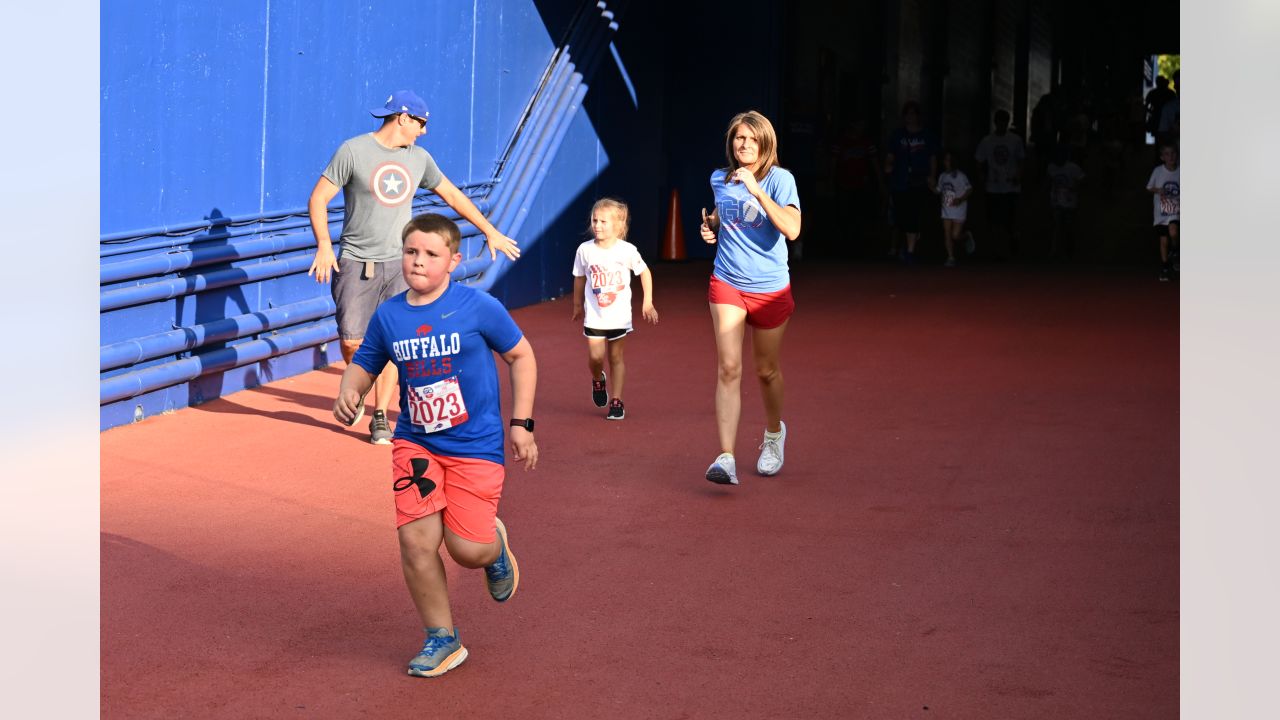 In the Community  Buffalo Bills 50-Yard Finish & Kids Fun Run