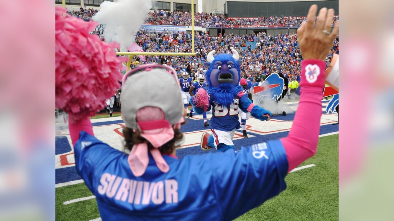 PHOTO OF THE WEEK: Buffalo Bills Bring Breast Cancer Survivors on Field