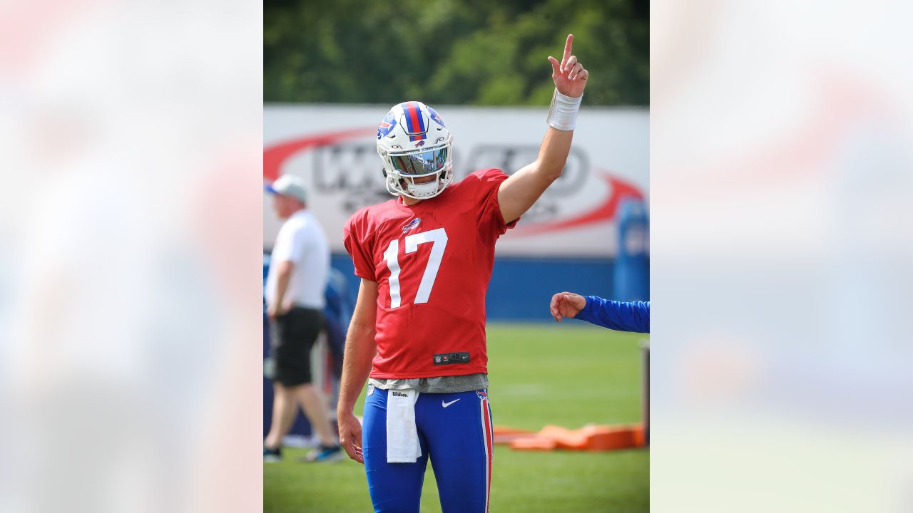 Analysis: Mitch Trubisky has talent to keep Bills ship from sinking  (temporarily)