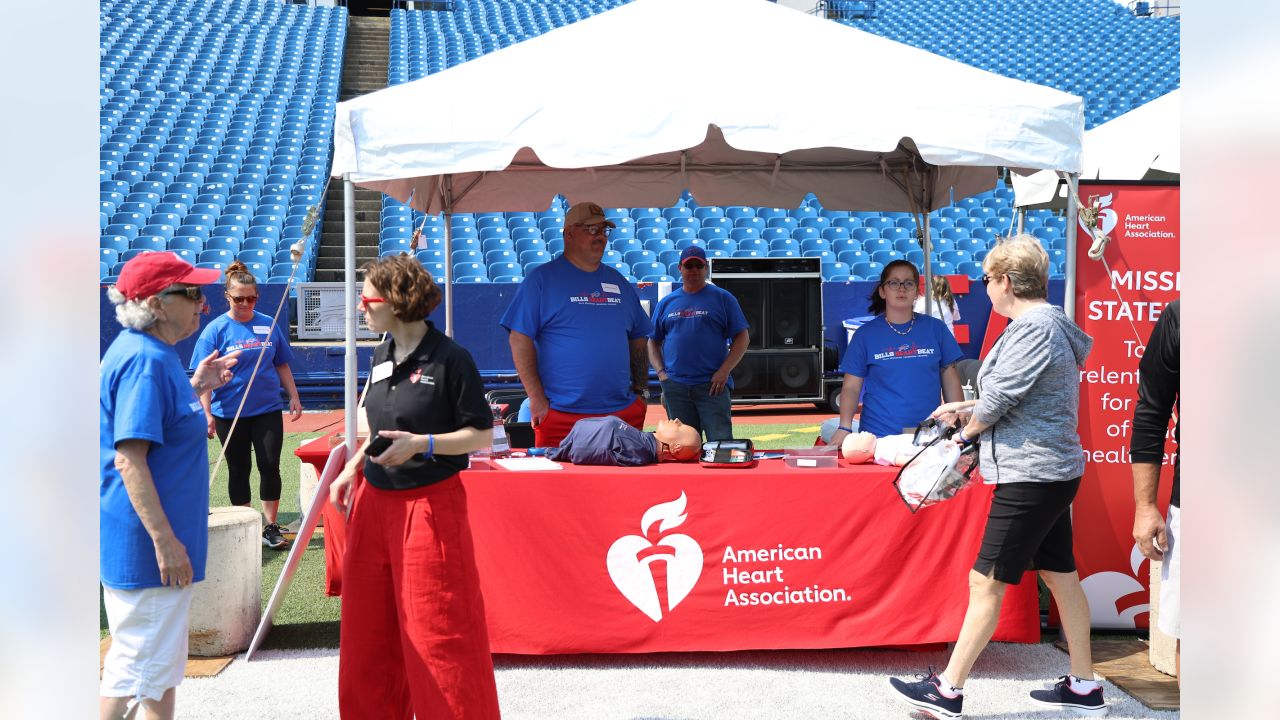 Bills, Damar Hamlin + community partners host Hands-Only CPR event