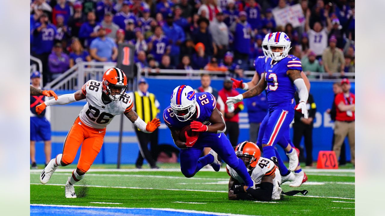 Game Frames, Best Bills game photos vs Browns