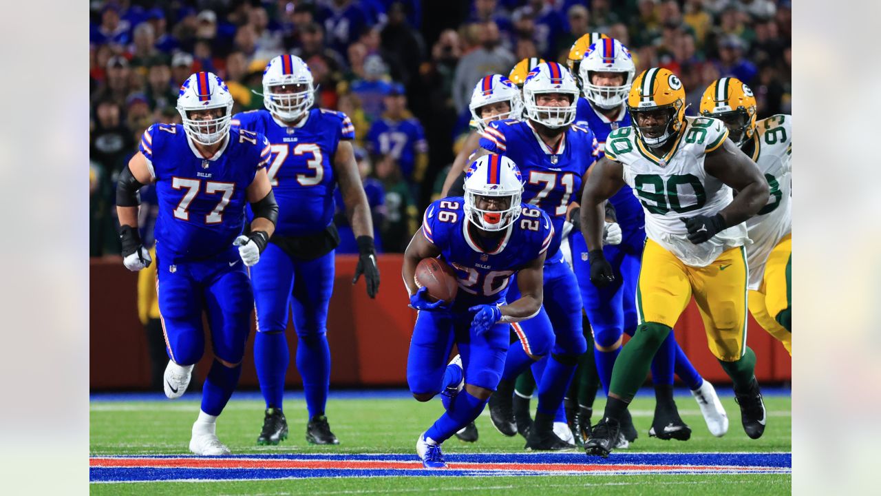 Green Bay Packers vs Buffalo Bills game photos at Highmark Stadium