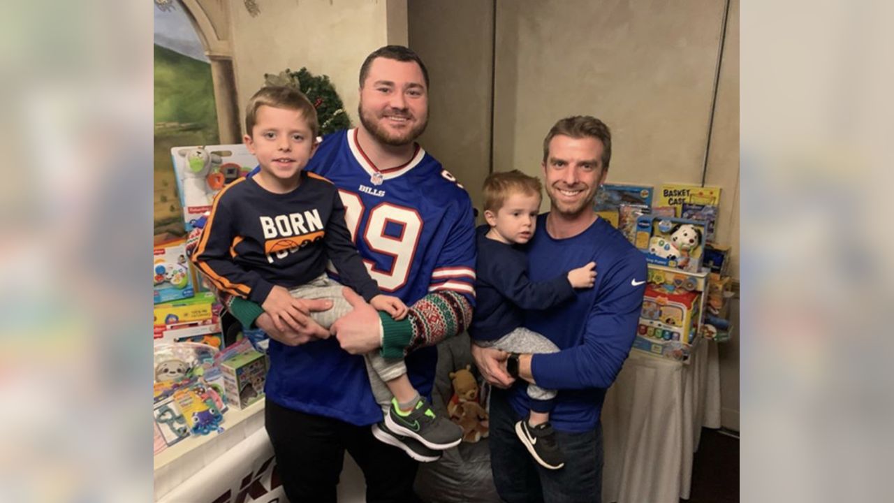 Josh Allen Gifts Offensive Line With Incredible Christmas Present